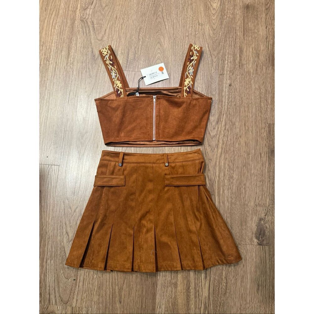 Jacquie The Label  NICO EMBROIDERED TOP & MATISSE SUEDE TENNIS SKIRT Set S NWT - Picture 3 of 4